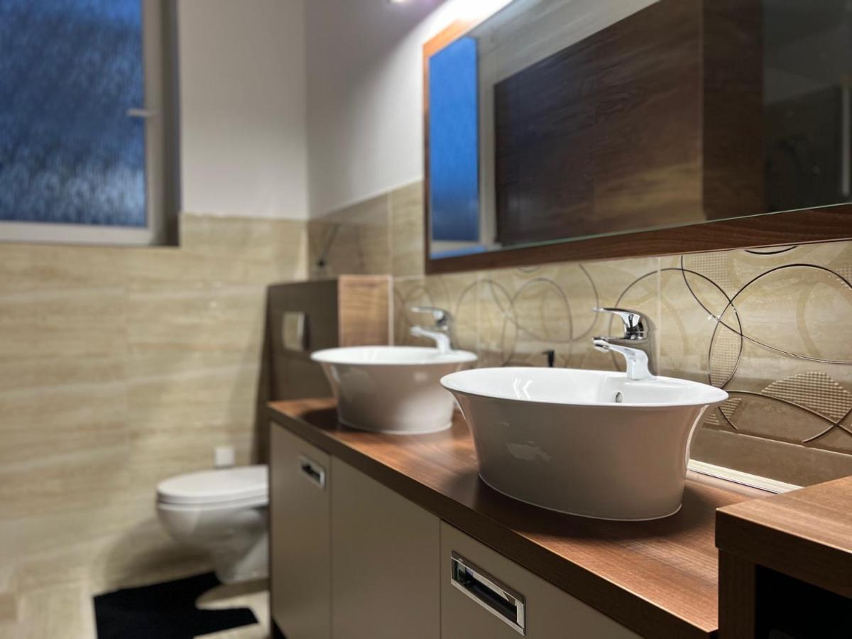 Apartment House Nová Dubnica מראה חיצוני תמונה